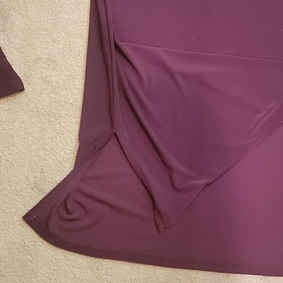 Ciara Sun Woo dk purple color cold shoulder tunic - Picture 6 of 8